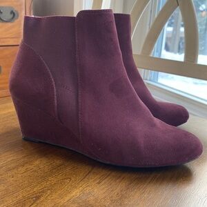 Madeline Raspberry Wedge Ankle Boots Faux Suede Women’s Size US 9 UK 7 Side Zip